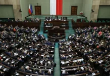 Sejmowa kpina w 10 minut: Jak posłowie wyrzucili ustawę o ASYSTENCJI OSOBISTEJ do kosza