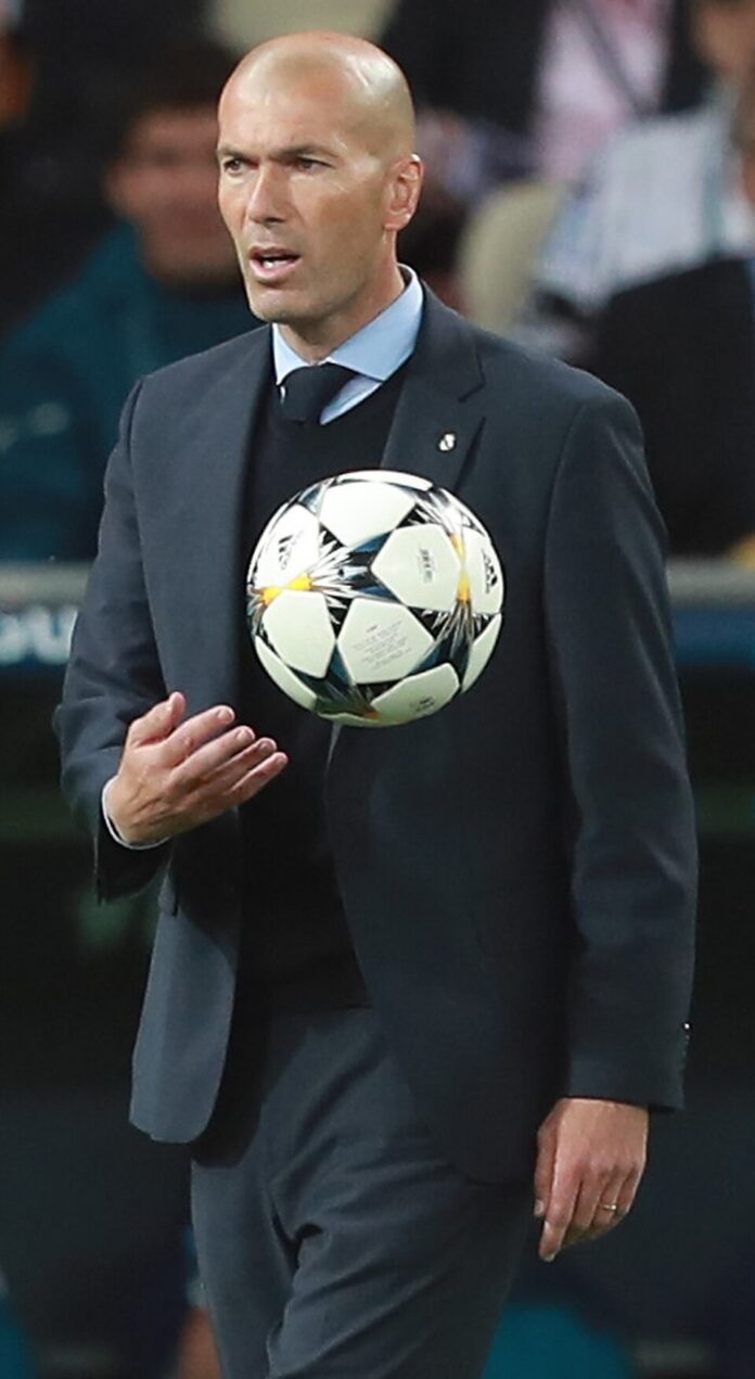 Zinedine Zidane nowym selekcjonerem reprezentacji Francji