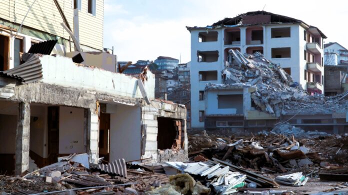 Silne trzęsienie ziemi w Japonii, jest ostrzeżenie przed tsunami w Kumamoto
