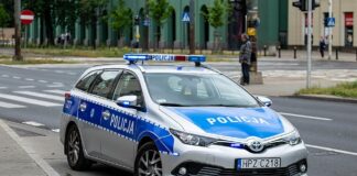 Brutalny atak w centrum Warszawy pod Złotymi Tarasami z czerwca - Sprawa w toku - Podejrzenie internetowego wyzwania i motywy sprawcy