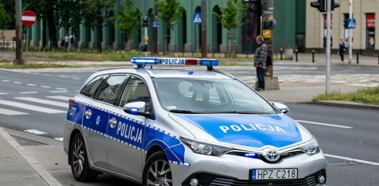 Brutalny atak w centrum Warszawy pod Złotymi Tarasami z czerwca – Sprawa w toku Brutalny atak w centrum Warszawy pod Złotymi Tarasami z czerwca - Sprawa w toku - Podejrzenie internetowego wyzwania i motywy sprawcy