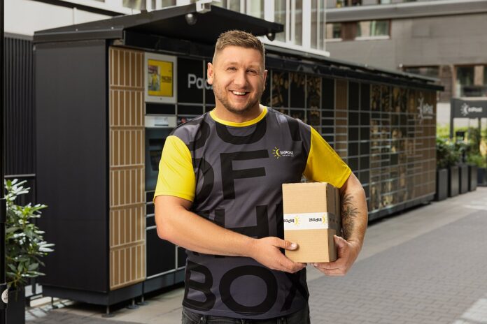 Kurier z paczką - InPost Płaci Rekordowy Podatek! Dlaczego Zagraniczne Koncerny Unikają Płacenia w Polsce?
