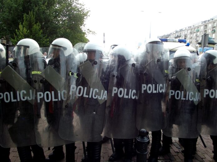 Tragiczny wypadek w miejscowości Kury na Mazowszu: Ucieczka i aresztowanie kierowcy