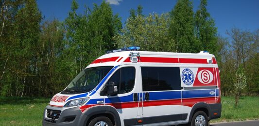 Tragiczny wypadek na DK50 pod Otwockiem – Jedna osoba nie żyje Tragiczny wypadek na DK50 pod Otwockiem - Jedna osoba nie żyje