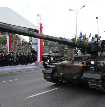 Wielka defilada w Warszawie: Zamknięta Wisłostrada i mosty Wielka defilada w Warszawie: Zamknięta Wisłostrada i mosty