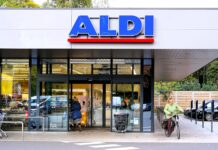 PLAN NA 1000 SKLEPÓW! JAK EKSPANSJA ALDI ZNISZCZY JAKOŚĆ POLSKIEGO JEDZENIA? wejście do sklepu Aldi - ekspansja Aldi