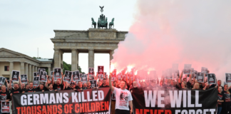 Fabian KIBEL z AfD drwi z ofiar Powstania Warszawskiego