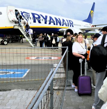 Ryanair zwiększa flotę i dyktuje warunki polskim lotniskom