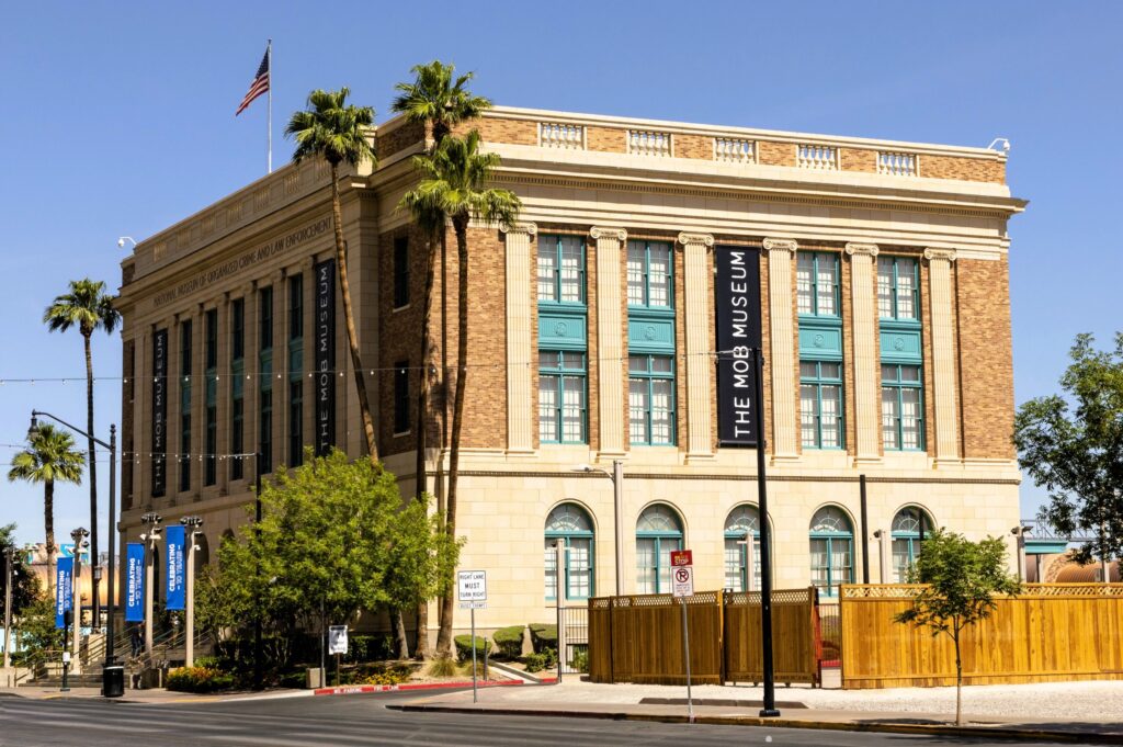 Pierwsza podróż do Las Vegas – co zobaczyć poza kasynami muzeum mafii