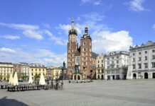 Nowy sondaż przedwyborczy w Krakowie zapowiada zaciętą walkę