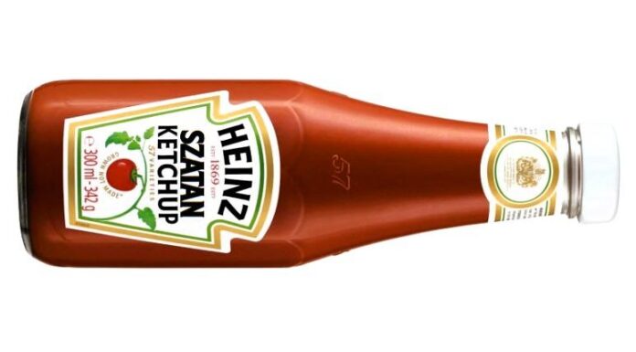 na zdjęciu Spersonalizowany ketchup Heinz - SZATAN tak - JEZUS nie