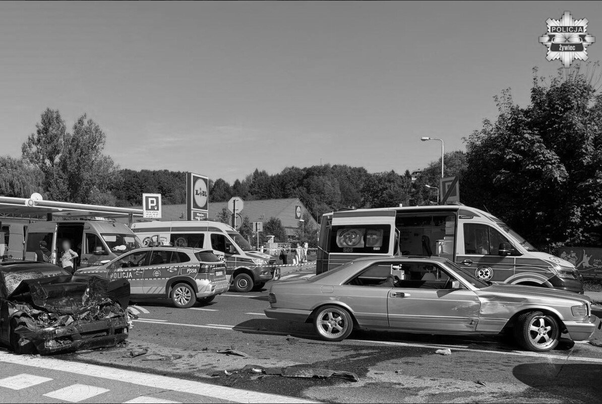 Koszmarny wypadek na przejściu dla pieszych w Żywcu. Jedna osoba nie żyje, rusza śledztwo!