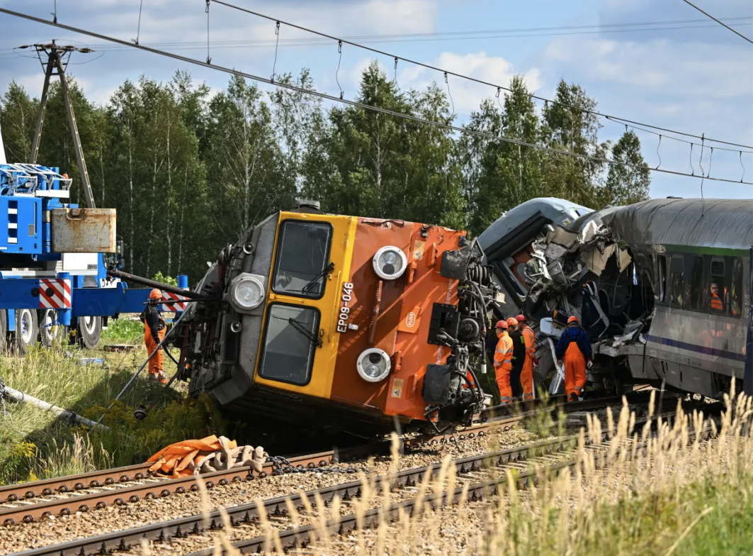 Wykolejenie pociągu w Sokolnikach Suchych na Mazowszu
